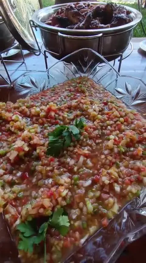Capa do vídeo Mesa de buffet em festa infantil em casa em Belo Horizonte
