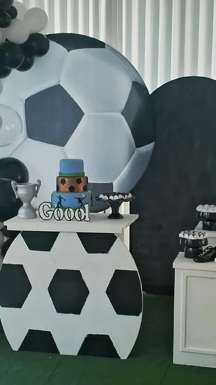 Capa do vídeo Buffet infantil em domicílio com decoração em Belo Horizonte