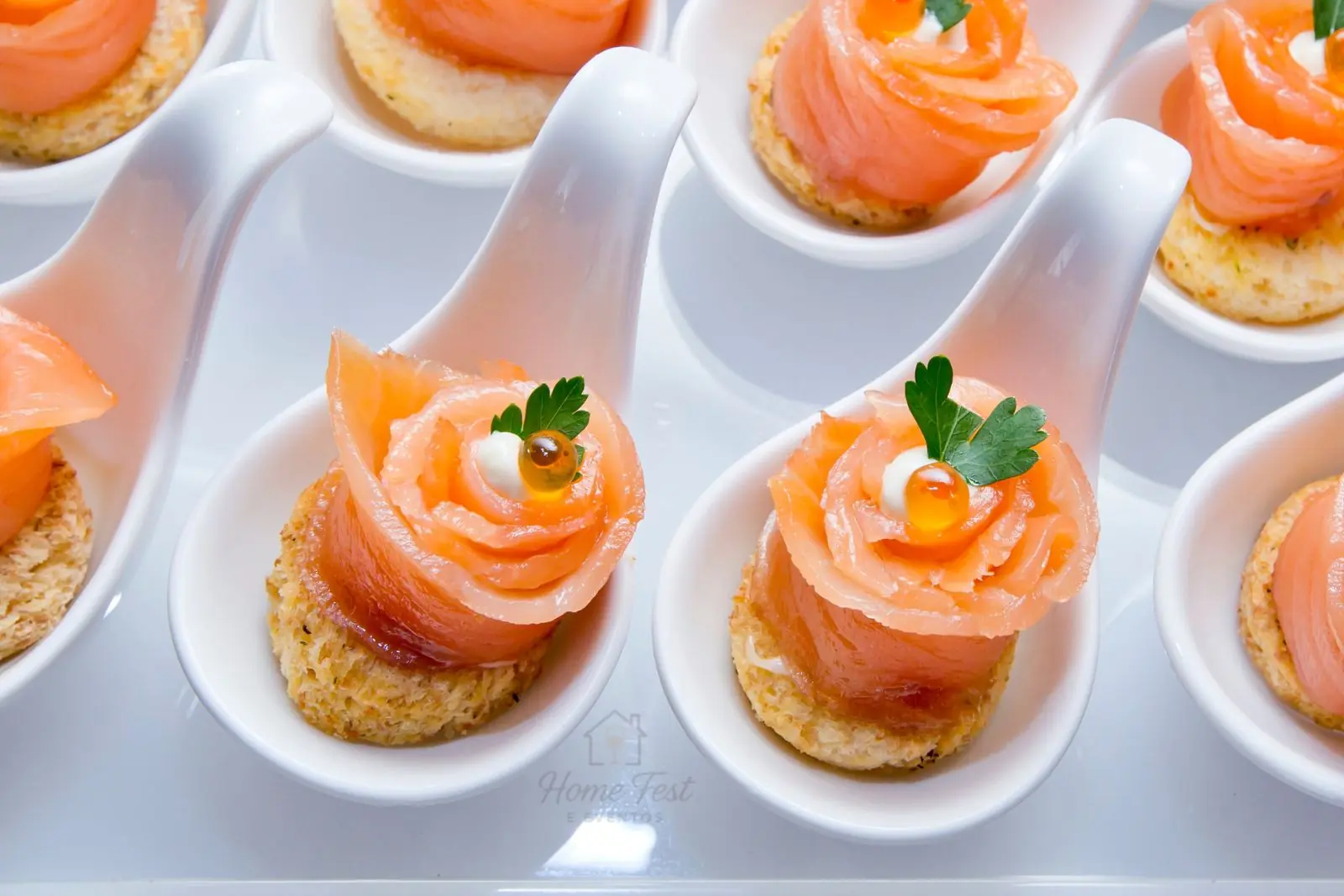 Como escolher buffet em domicílio em BH: critérios que evitam arrependimento