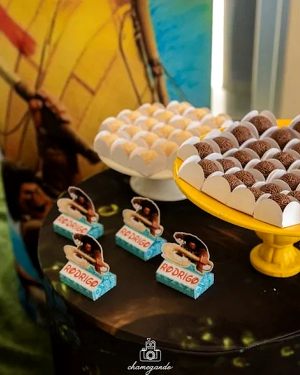 Doces reais apresentados em festa infantil atendida pela Home Fest