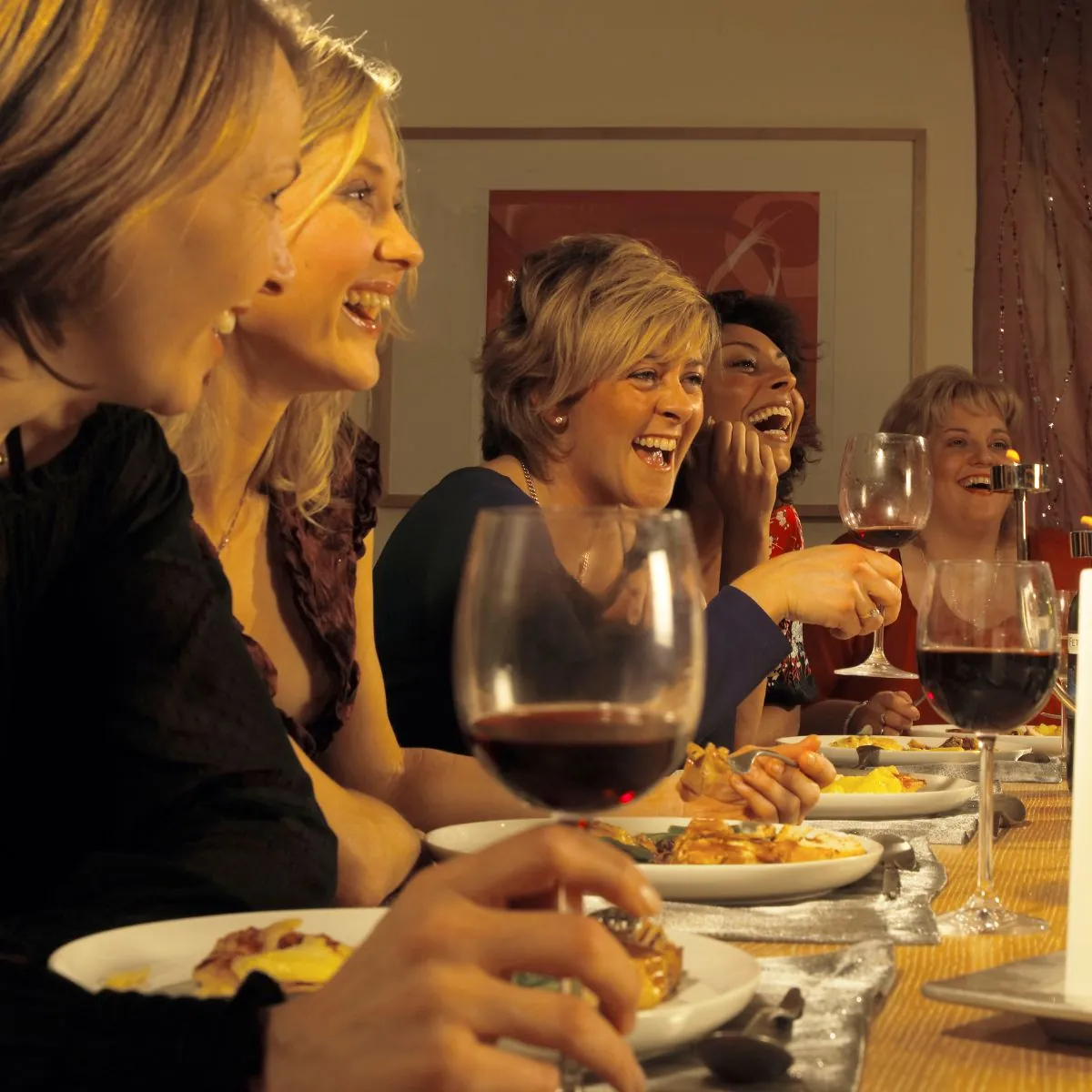 Confraternização de empresa: ideias práticas para um evento leve e bem servido